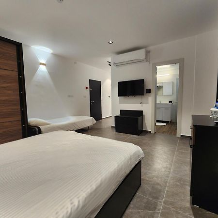 Zozo Guesthouse Nazareth Buitenkant foto